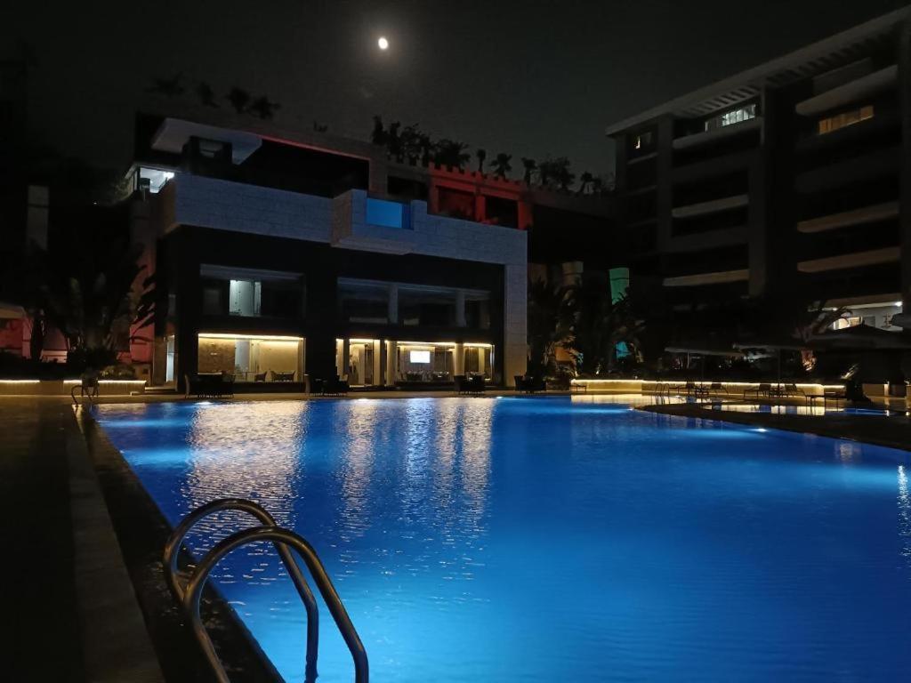 Parkside Boutique 3 Bbr Serviced Apartment - Ocean Blue - Near Airport القاهرة المظهر الخارجي الصورة