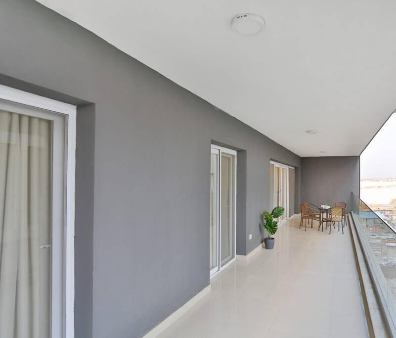 Parkside Boutique 3 Bbr Serviced Apartment - Ocean Blue - Near Airport القاهرة المظهر الخارجي الصورة